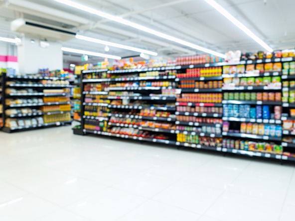Supermarket shelves blurred_crop